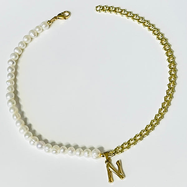 PEARL & CHAIN Initial Necklace